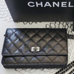 Chanel Reissue 2.55 WOC wallet on chain black